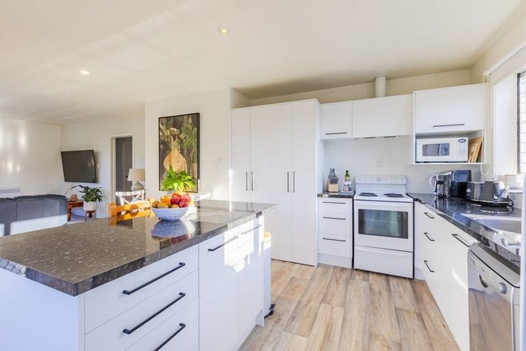 Photo of property in 1/11 Chester Street, Taradale, Napier, 4112