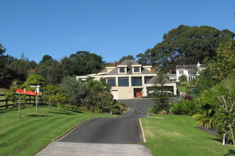 Photo of property in 9 Tiffany Close, Totara Park, Auckland, 2019