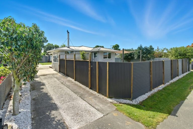 Photo of property in 6 Roswell Place, Islington, Christchurch, 8042