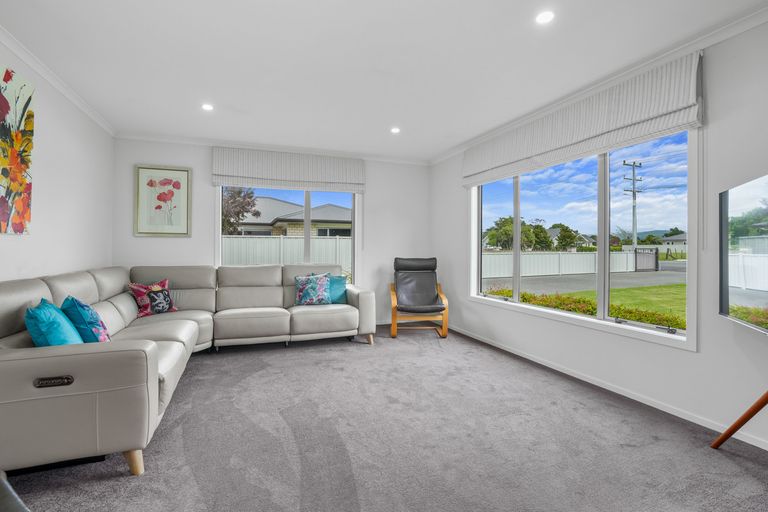Photo of property in 21 Chamberlain Road, Masterton, 5888