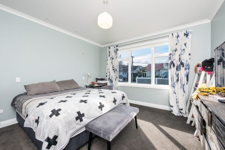 Photo of property in 204 Coutts Street, Rongotai, Wellington, 6022