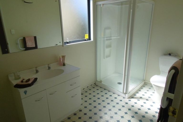 Photo of property in 102 Elizabeth Street, Riccarton, Christchurch, 8041