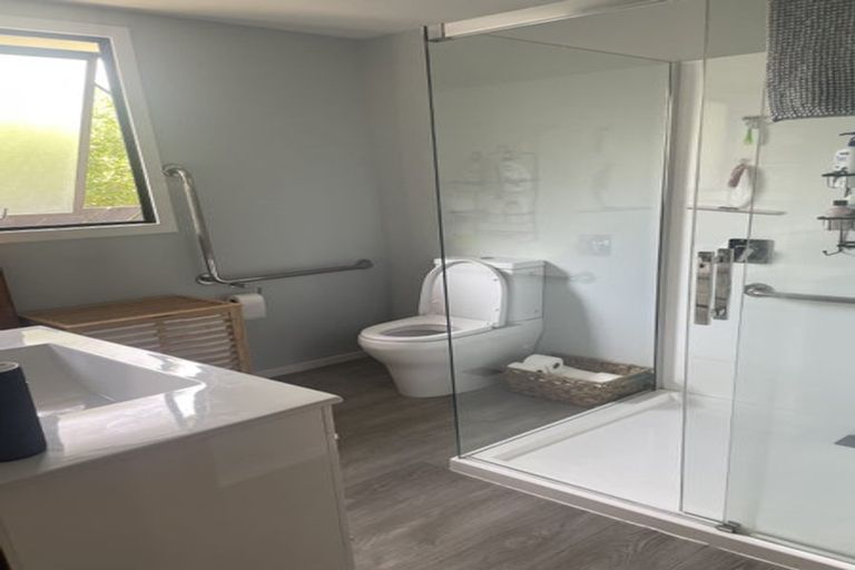 Photo of property in 3d Tireti Road, Titahi Bay, Porirua, 5022