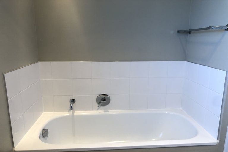 Photo of property in 118 Stapleford Crescent, Browns Bay, Auckland, 0630