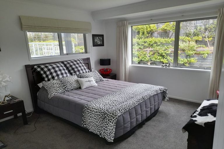 Photo of property in 20 Roseberry Place, Whitianga, 3510