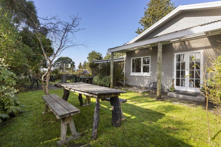 Photo of property in 9 West Beach, Waitara, 4320