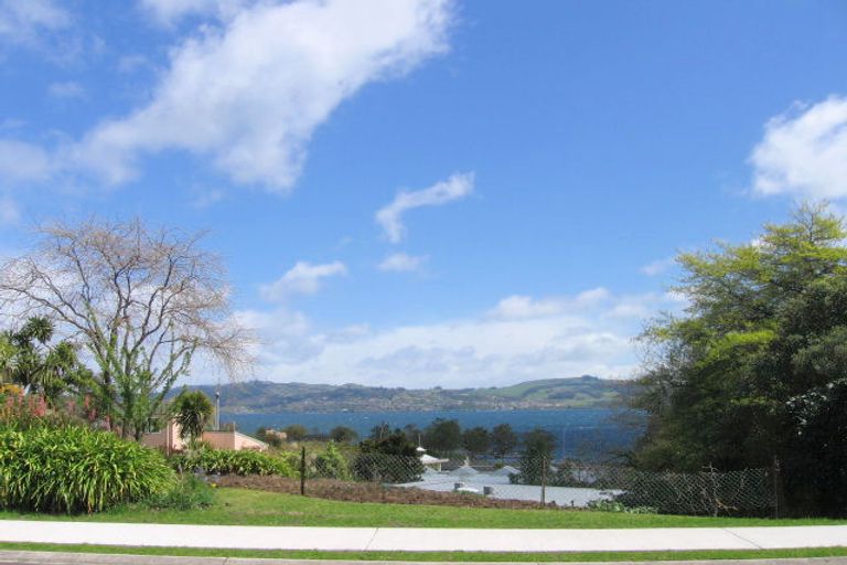Photo of property in 21 Otupai Street, Two Mile Bay, Taupo, 3330