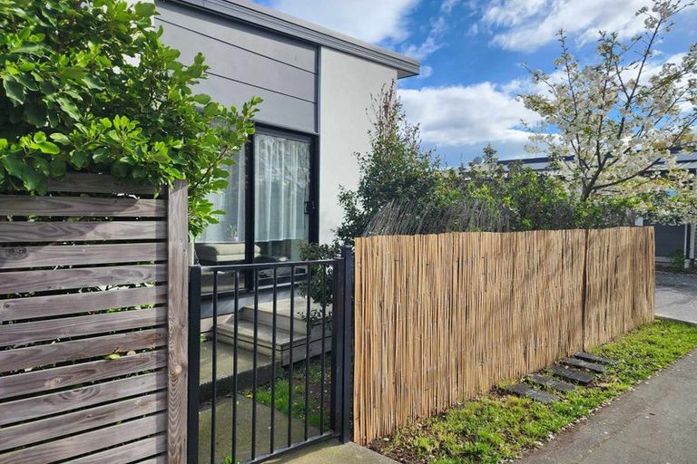 Photo of property in 22 League Lane, Phillipstown, Christchurch, 8011