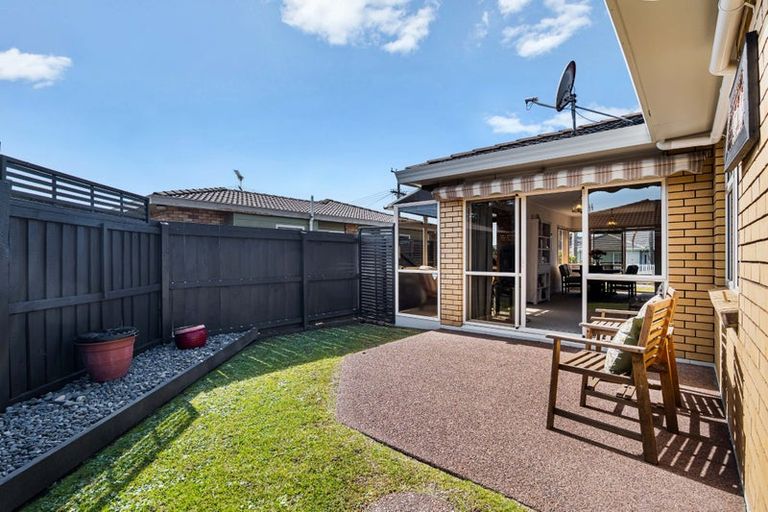 Photo of property in 38 Edward Avenue, Orewa, 0931