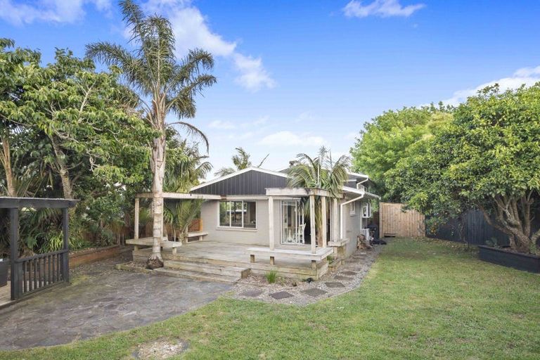 Photo of property in 25 Garden Terrace, Pukekohe, 2120