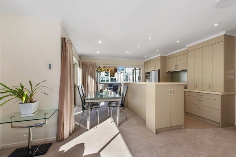 Photo of property in 2j Riro Street, Hamilton East, Hamilton, 3216