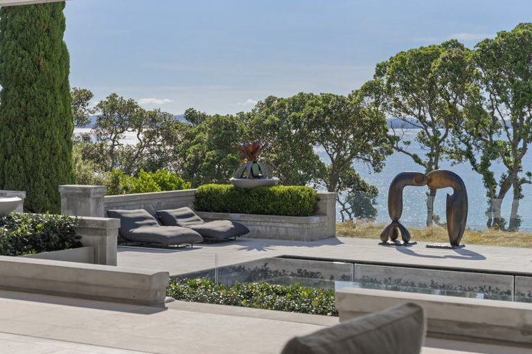 Photo of property in 27 Marine Parade, Herne Bay, Auckland, 1011