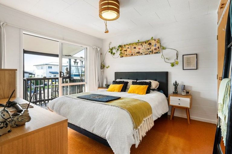 Photo of property in 127 Bruce Wallace Place, Whangamata, 3620