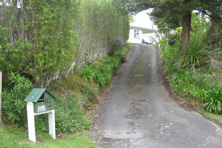 Photo of property in 184 Huatoki Street, Upper Vogeltown, New Plymouth, 4310