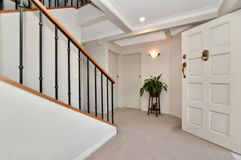 Photo of property in 11 Oceanview Road, Mount Maunganui, 3116