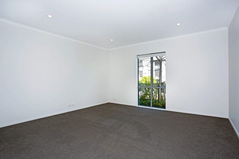 Photo of property in 94 Te Napi Drive, Takanini, 2112