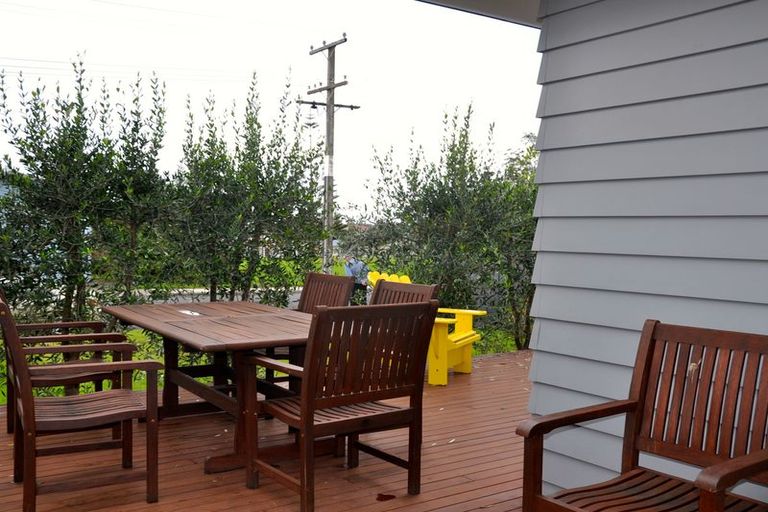 Photo of property in 43 Beach Road, Waihi Beach, 3611