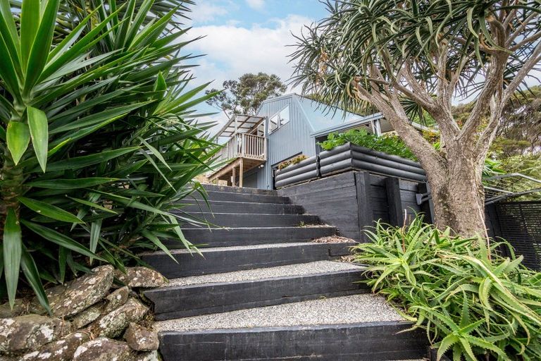 Photo of property in 9 Oromahoe Road, Opua, 0200