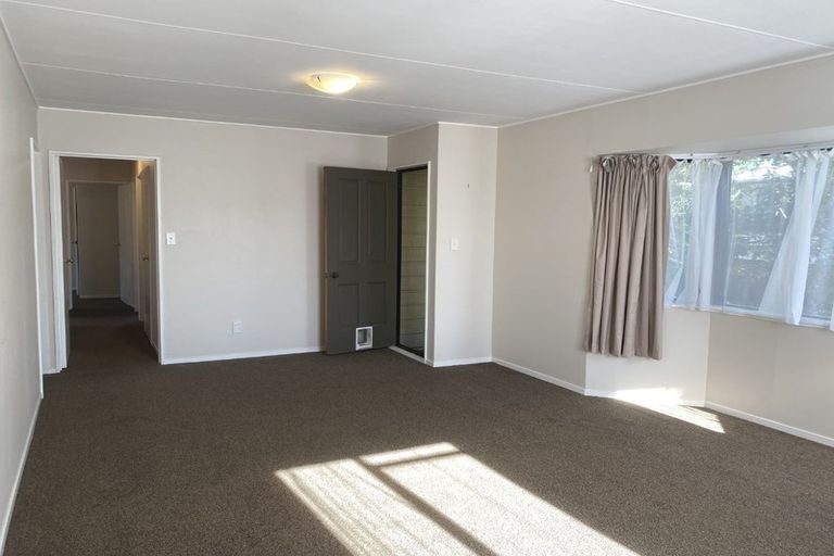 Photo of property in 5 Dennis Taylor Court, Paraparaumu, 5032
