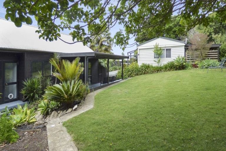 Photo of property in 6 Pounamu Place, Kerikeri, 0294