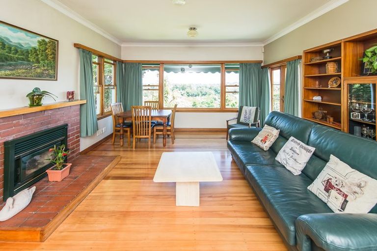Photo of property in 27 Mount View Road, Bastia Hill, Whanganui, 4500