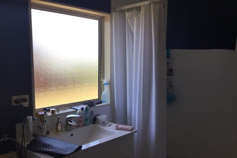 Photo of property in 1 Amsbury Road, Papamoa Beach, Papamoa, 3118