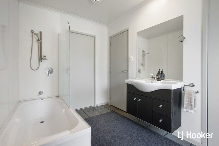 Photo of property in 8a Reo Crescent, Waihi Beach, 3611