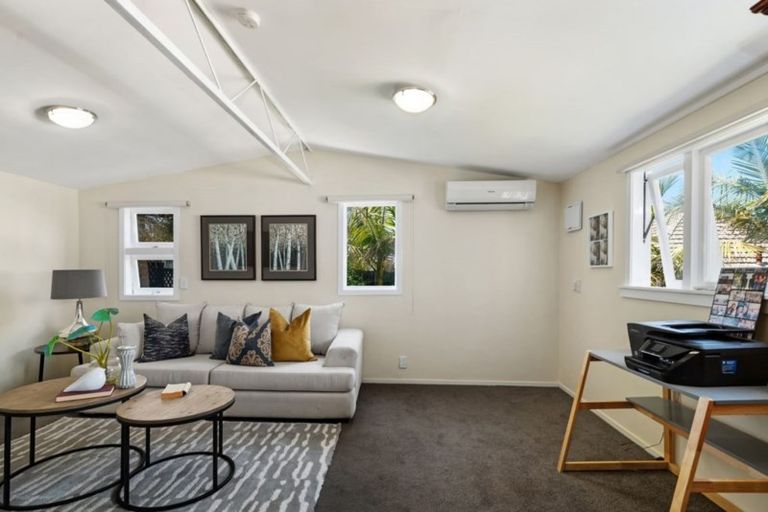 Photo of property in 12 Ngataringa Road, Devonport, Auckland, 0624