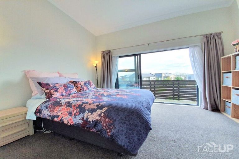 Photo of property in 196 Hobsonville Point Road, Hobsonville, Auckland, 0616