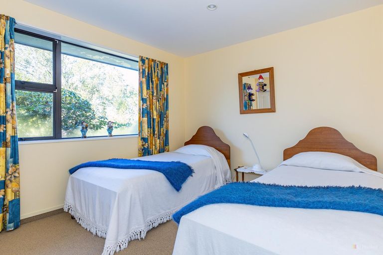 Photo of property in 108 Spur Road, Hadlow, Timaru, 7975