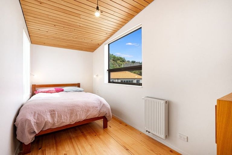 Photo of property in 17 Dover Street, Island Bay, Wellington, 6023