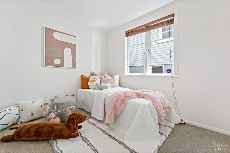 Photo of property in 45 Lynwood Road, New Lynn, Auckland, 0600