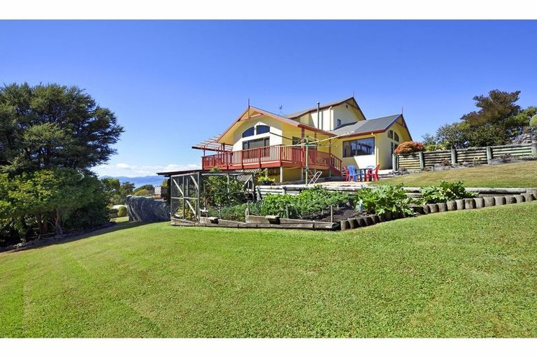 Photo of property in 9 Van Beek Place, Ruby Bay, Mapua, 7005