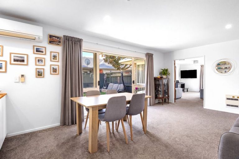 Photo of property in 45 Showgate Avenue, Sockburn, Christchurch, 8042