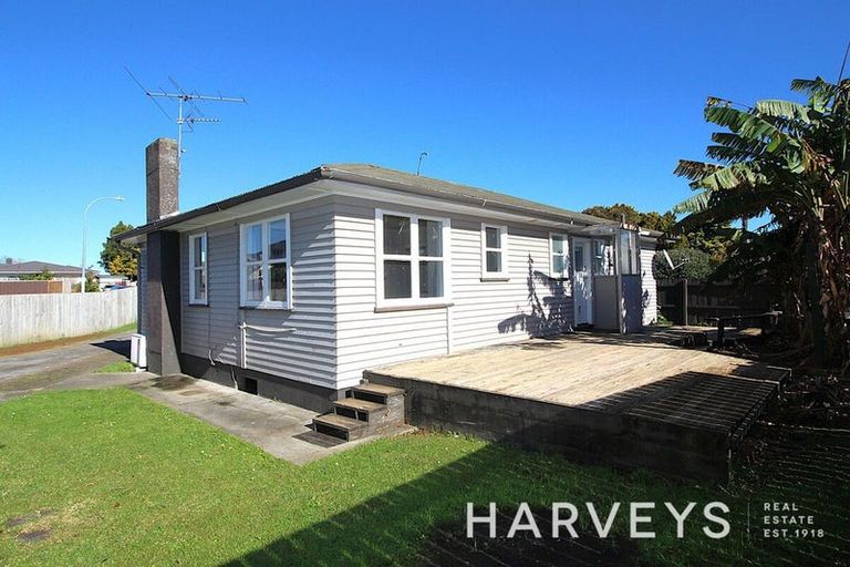 Photo of property in 26 Adams Road, Manurewa, Auckland, 2102