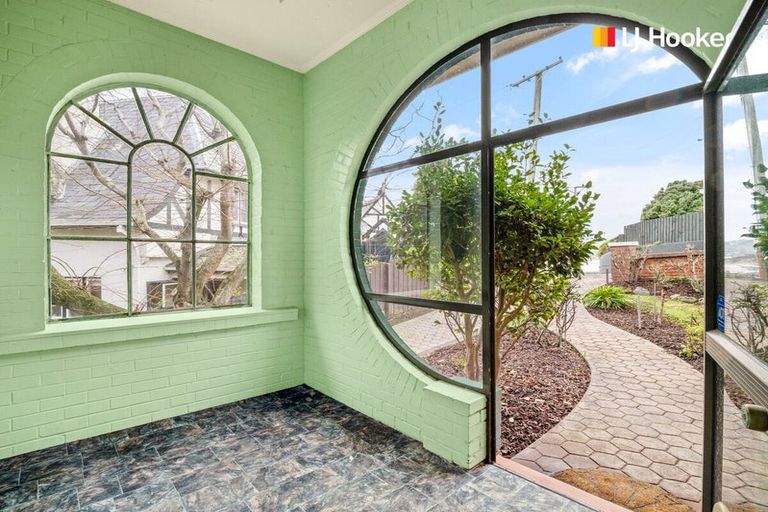 Photo of property in 24 Cliffs Road, Saint Clair, Dunedin, 9012