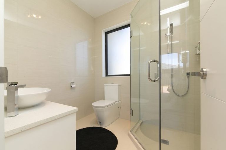 Photo of property in 14 Turpin Road, Riverhead, 0820