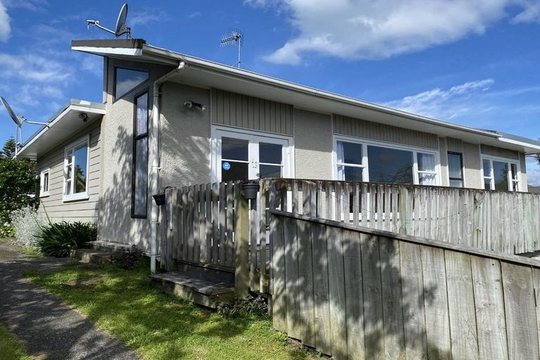 Photo of property in 53 Martin Road, Paraparaumu Beach, Paraparaumu, 5032