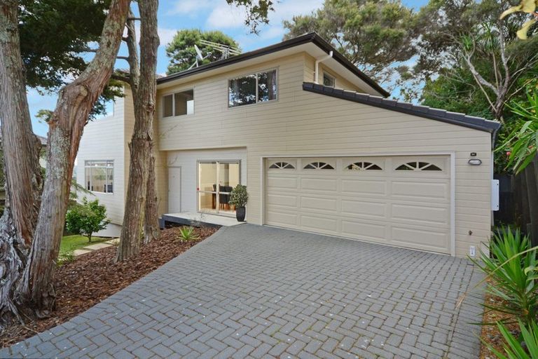 Photo of property in 1/122 Manuka Road, Bayview, Auckland, 0629