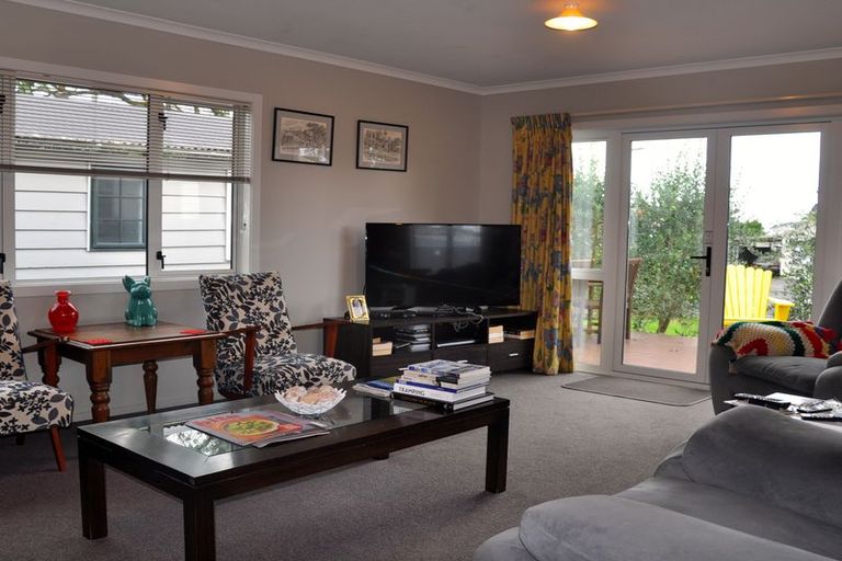 Photo of property in 43 Beach Road, Waihi Beach, 3611