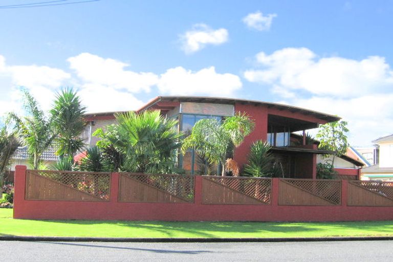 Photo of property in 2/14 Hattaway Avenue, Bucklands Beach, Auckland, 2012