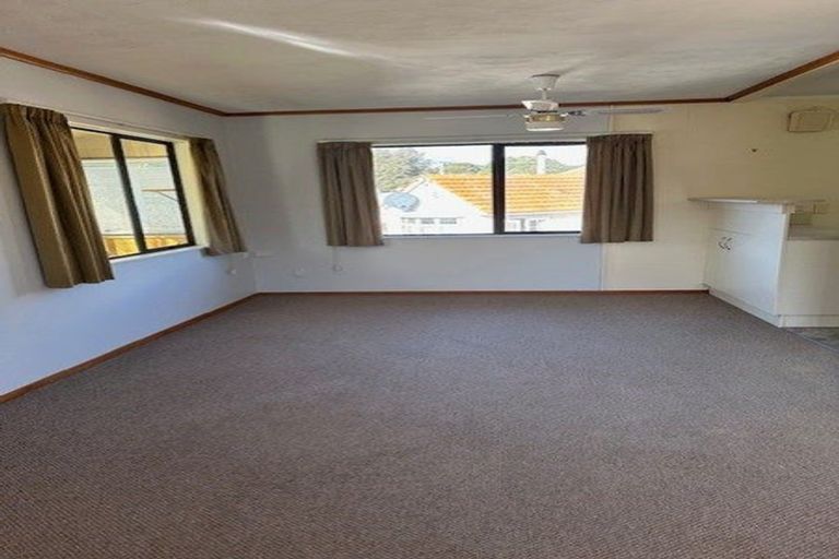 Photo of property in 69 Te Moana Road, Waikanae Beach, Waikanae, 5036