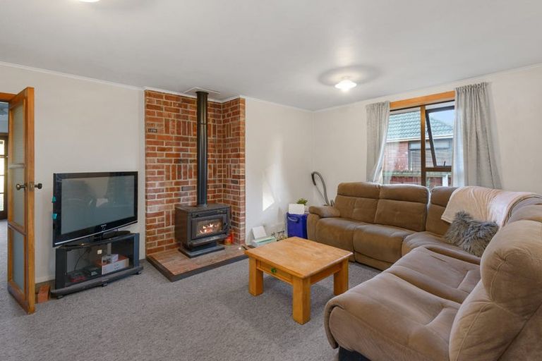 Photo of property in 30 Auburn Avenue, Upper Riccarton, Christchurch, 8041