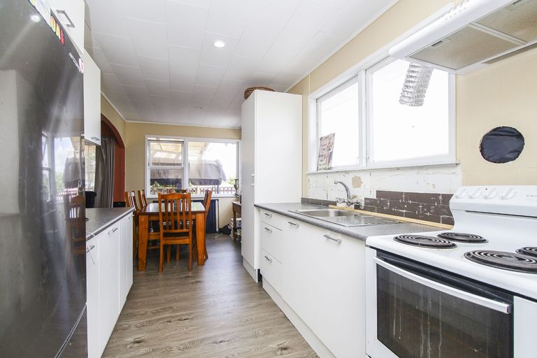 Photo of property in 601 Massey Road, Mangere, Auckland, 2022