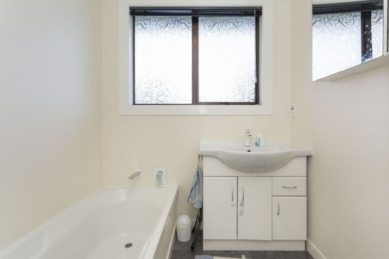 Photo of property in 43 Skerries Street, Outram, 9019