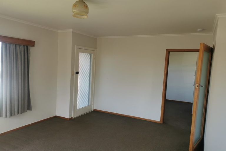 Photo of property in 4/27 Holland Road, Hillcrest, Auckland, 0627