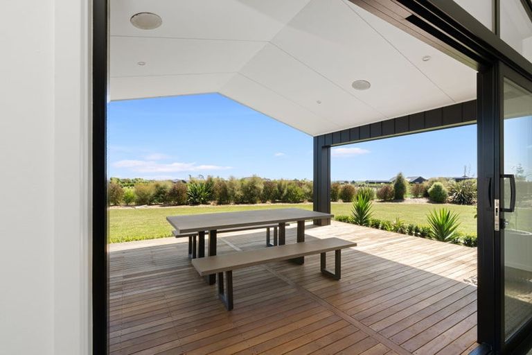 Photo of property in 18 Oriwa Lane, Levin, 5571