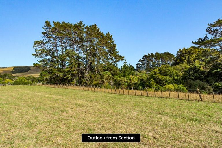 Photo of property in 11 Taylor Road, Waimauku, 0882