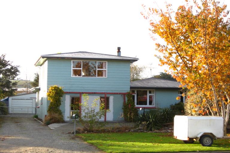 Photo of property in 6 Ontario Street, East Gore, Gore, 9710