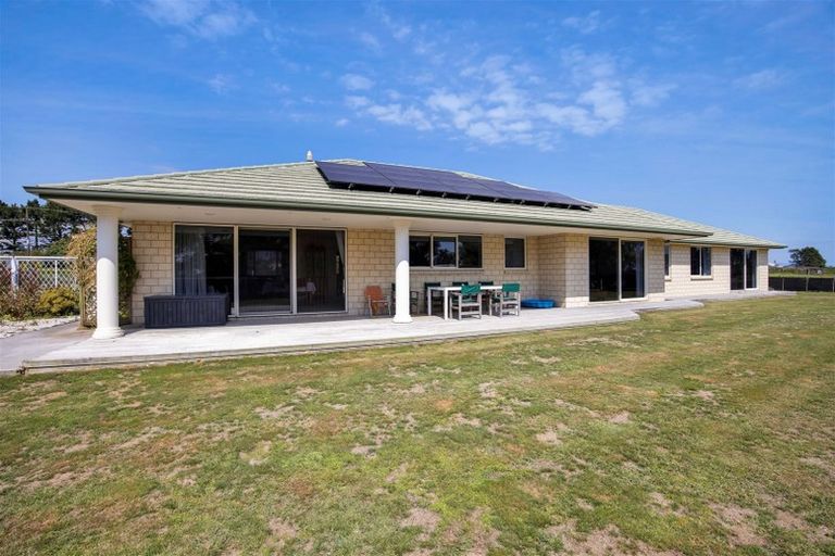 Photo of property in 30 Waipapa Road, Waitara, 4383